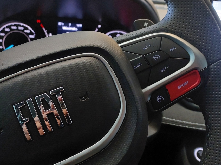 fiat fastback 1.0 turbo 200 hybrid audace cvt hibrido 4p automatico 2025