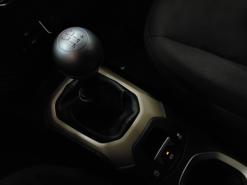 jeep renegade 1.8 16v flex sport 4p manual 2017