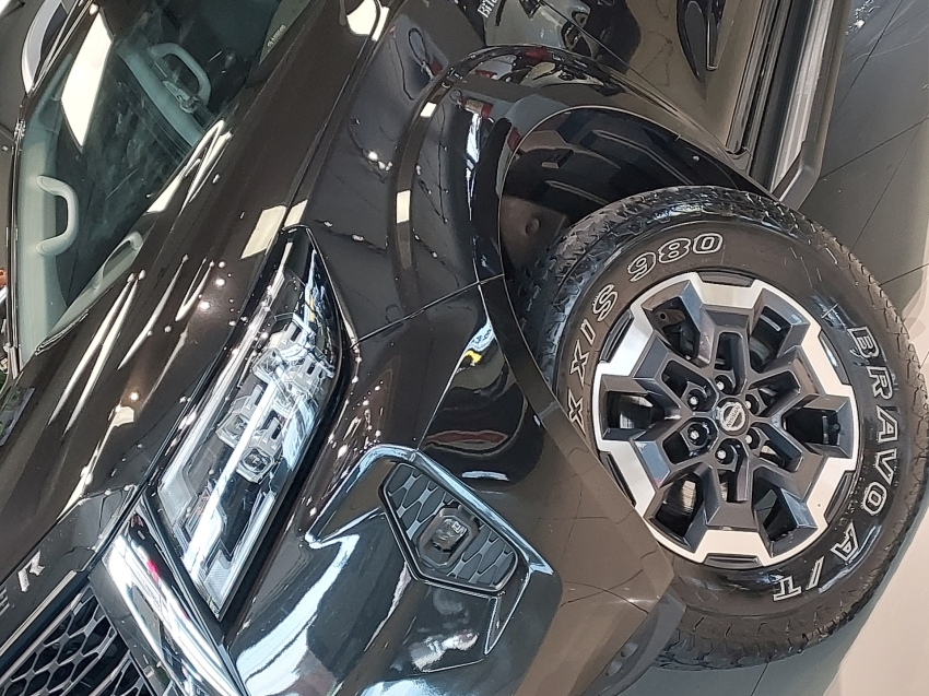 nissan frontier 2.3 16v turbo diesel platinum cd 4x4 automatico 4p 2023