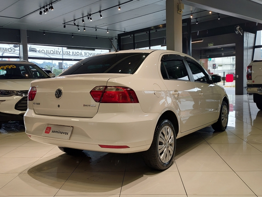 volkswagen voyage 1.6 mi 8v flex 4p automatizado semiautomatico 2013