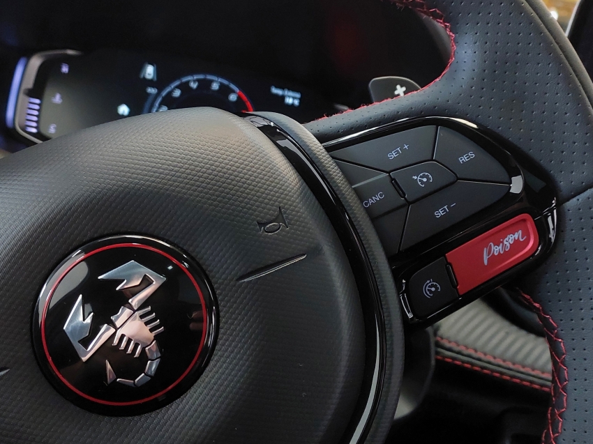 fiat fastback 1.3 turbo 270 flex abarth at6 4p automatico 2026 fiat fastback 1.3 turbo 270 flex abarth at6 4p automatico 2026