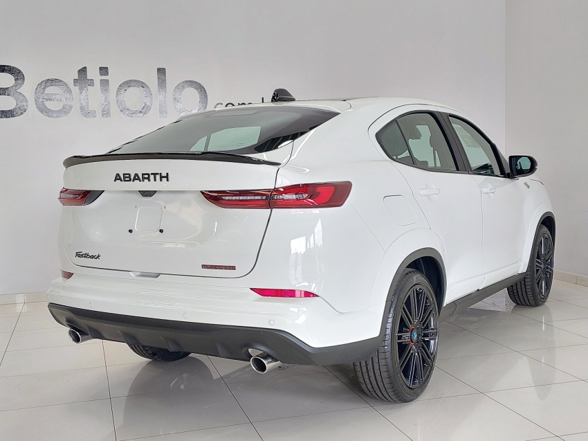 fiat fastback 1.3 turbo 270 flex abarth at6 4p automatico 2026 fiat fastback 1.3 turbo 270 flex abarth at6 4p automatico 2026