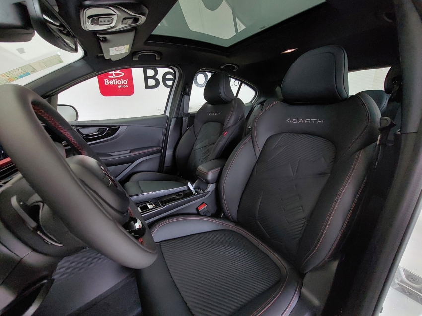 fiat fastback 1.3 turbo 270 flex abarth at6 4p automatico 2026 fiat fastback 1.3 turbo 270 flex abarth at6 4p automatico 2026
