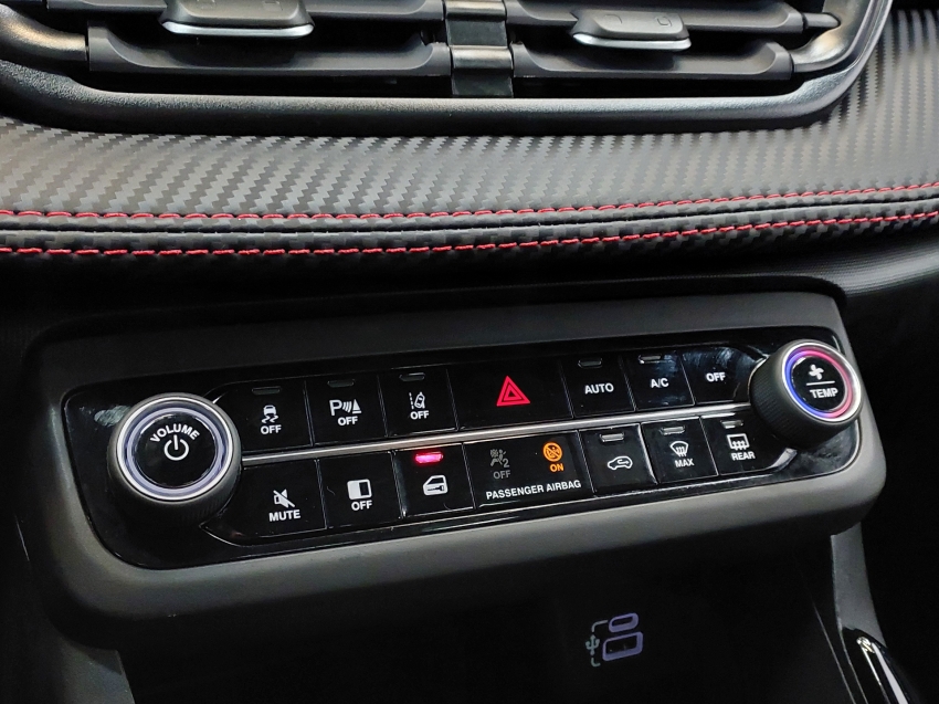 fiat fastback 1.3 turbo 270 flex abarth at6 4p automatico 2026 fiat fastback 1.3 turbo 270 flex abarth at6 4p automatico 2026