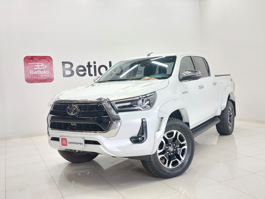 toyota hilux 2.8 d-4d turbo diesel cd srx plus 4x4 automatico 4p 2024
