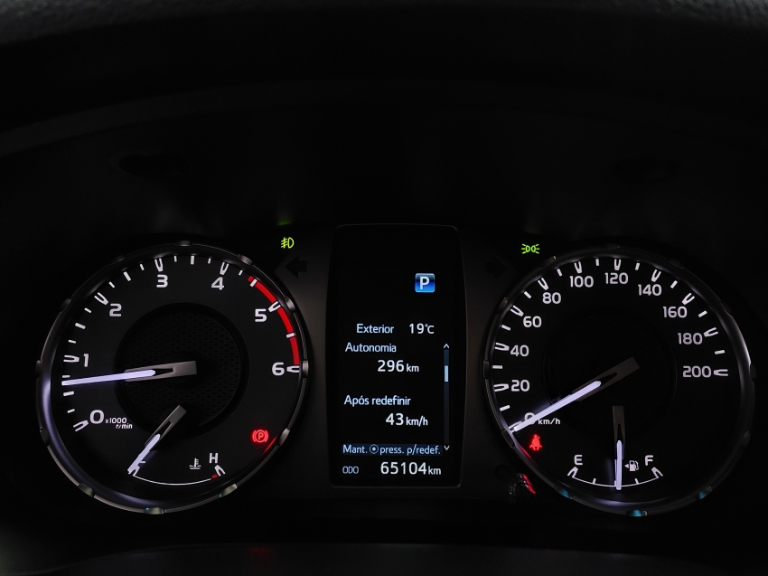 toyota hilux 2.8 d-4d turbo diesel cd srx plus 4x4 automatico 4p 2024
