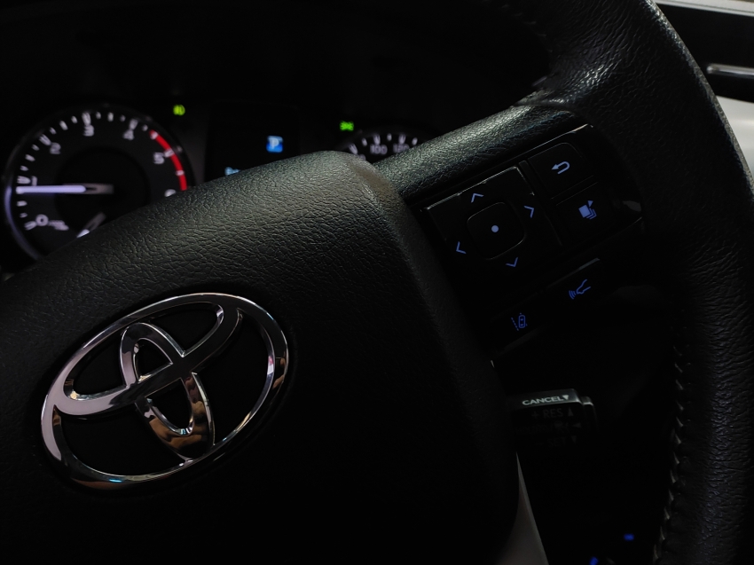 toyota hilux 2.8 d-4d turbo diesel cd srx plus 4x4 automatico 4p 2024