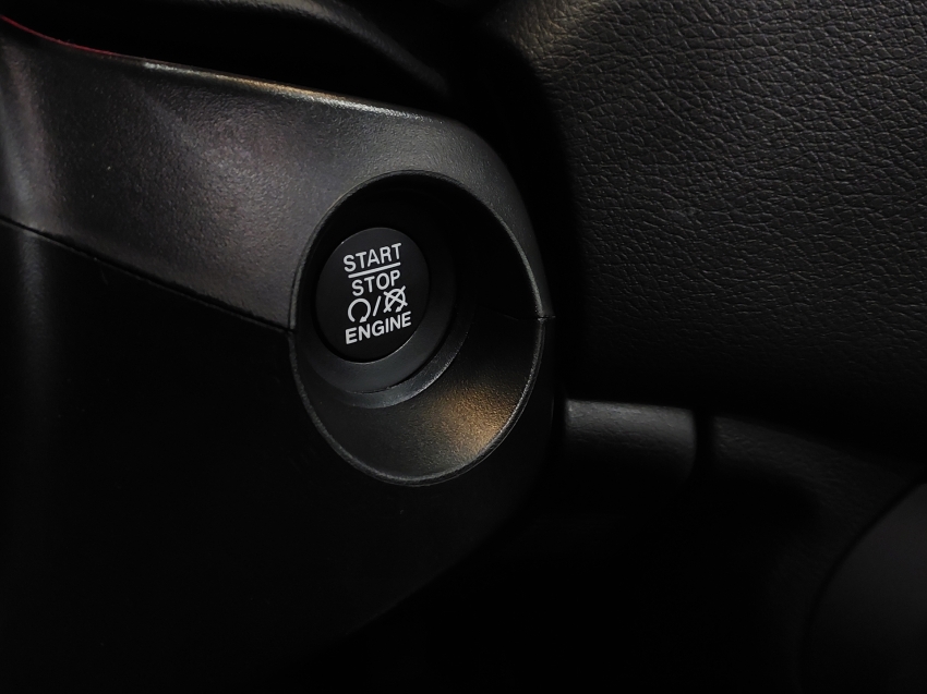 jeep renegade 1.3 t270 turbo flex sahara at6 4p automatico 2025