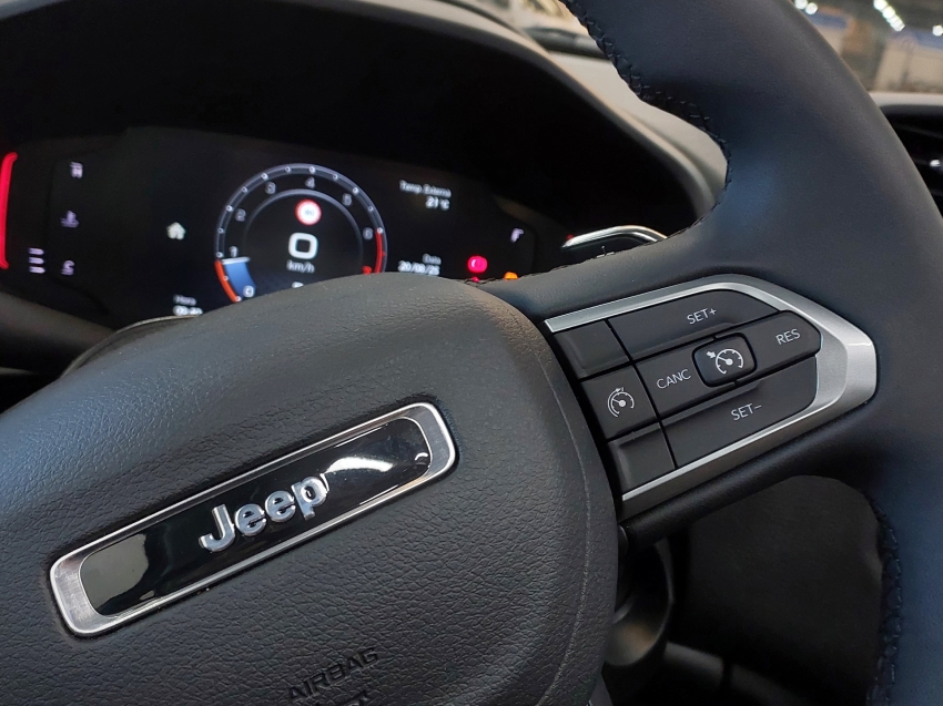jeep renegade 1.3 t270 turbo flex sahara at6 4p automatico 2025
