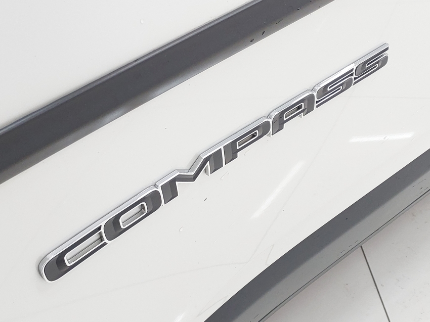 jeep compass 2.0 16v flex longitude automatico 4p 2019