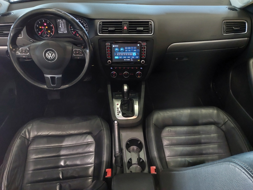 volkswagen jetta 2.0 tsi highline 211cv gasolina 4p tiptronic flex automatico 2014