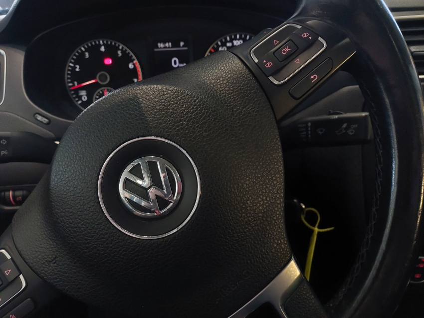 volkswagen jetta 2.0 tsi highline 211cv gasolina 4p tiptronic flex automatico 2014