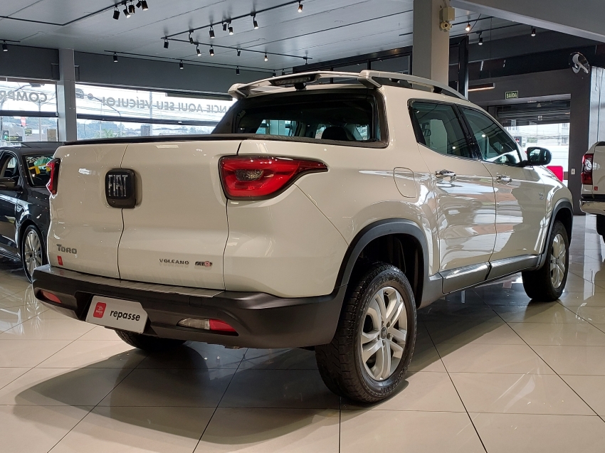 fiat toro 2.0 16v turbo diesel volcano 4wd at9 4p automatico 2017