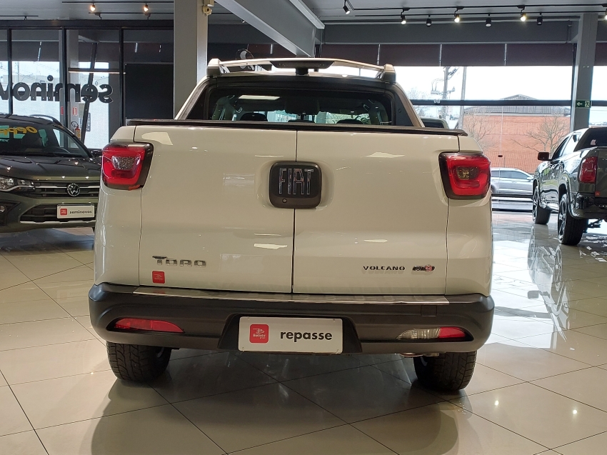 fiat toro 2.0 16v turbo diesel volcano 4wd at9 4p automatico 2017