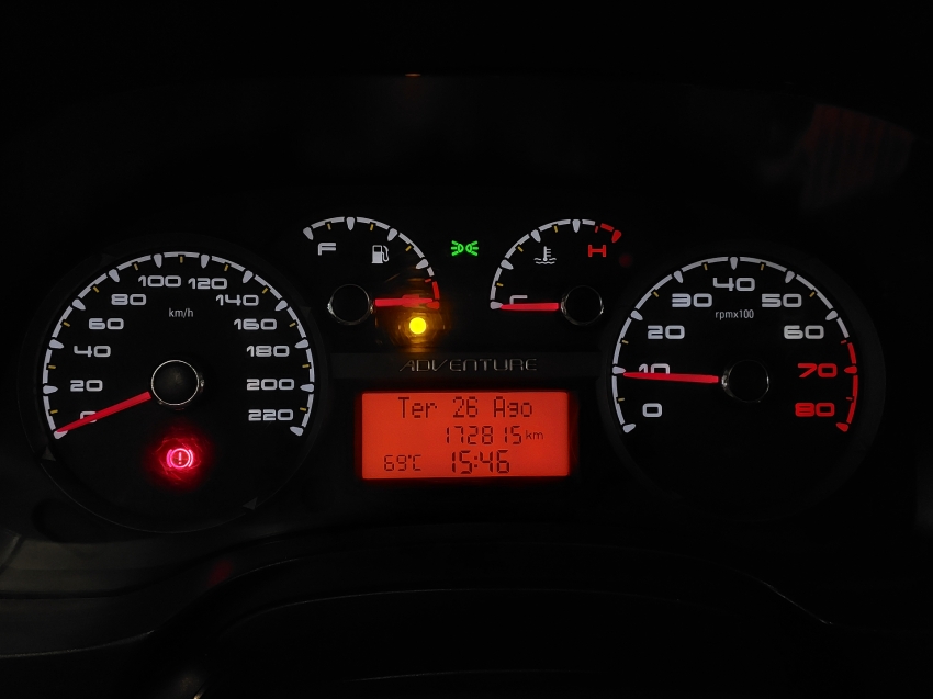 fiat strada 1.8 mpi adventure cd 16v flex 3p manual 2p 2015
