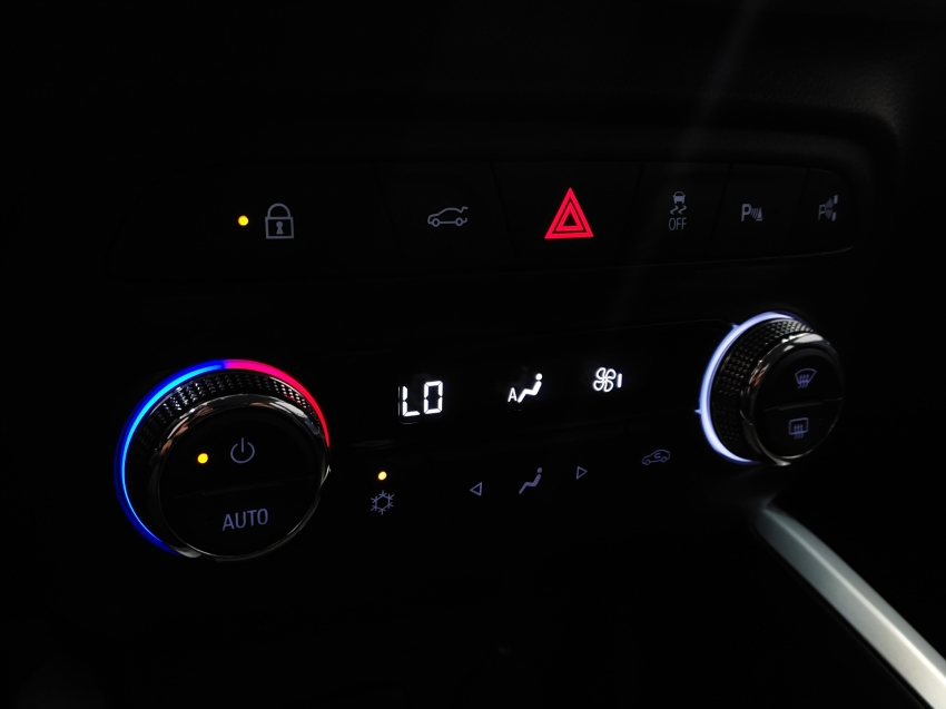 chevrolet onix 1.0 turbo flex plus premier automatico 4p 2020