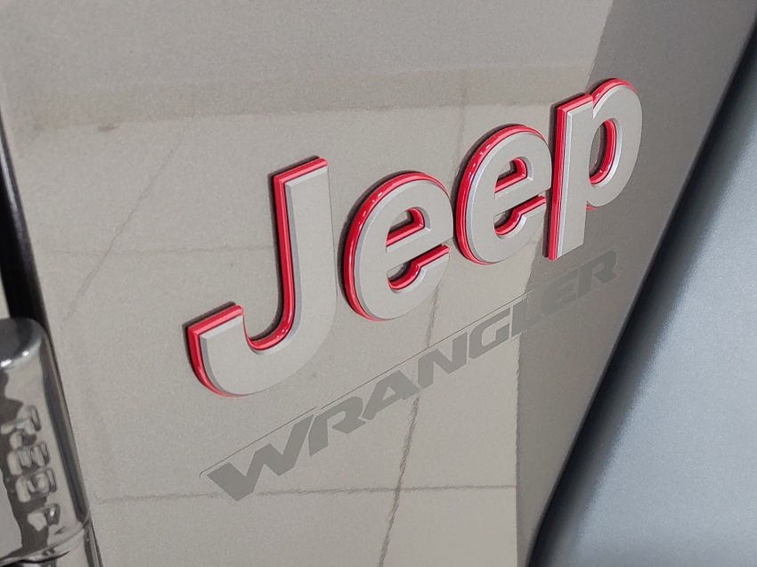 jeep wrangler 2.0 turbo gasolina rubicon 4p 4x4 at8 automatico 2025