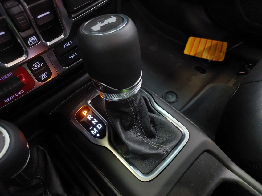 jeep wrangler 2.0 turbo gasolina rubicon 4p 4x4 at8 automatico 2025