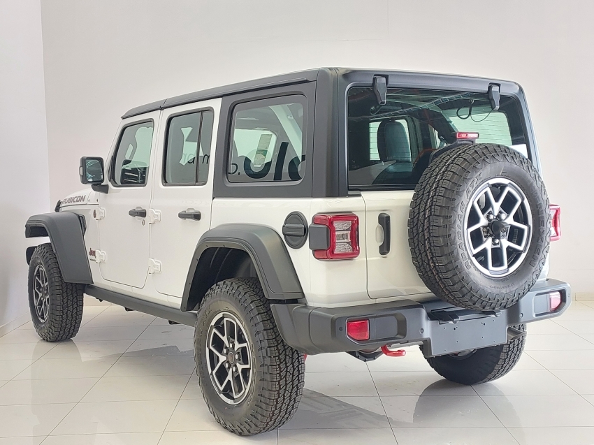 jeep wrangler 2.0 turbo gasolina rubicon 4p 4x4 at8 automatico 2025