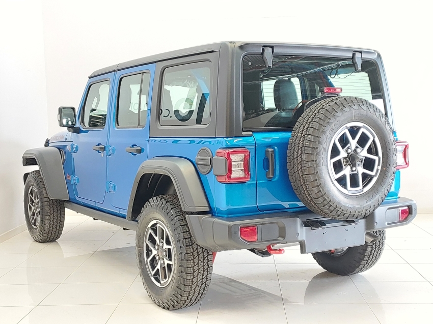 jeep wrangler 2.0 turbo gasolina rubicon 4p 4x4 at8 automatico 2025