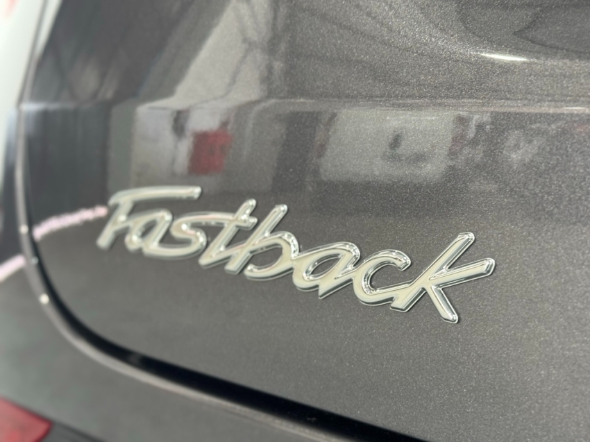 fiat fastback 1.3 turbo 270 flex limited edition at6 4p automatico 2024