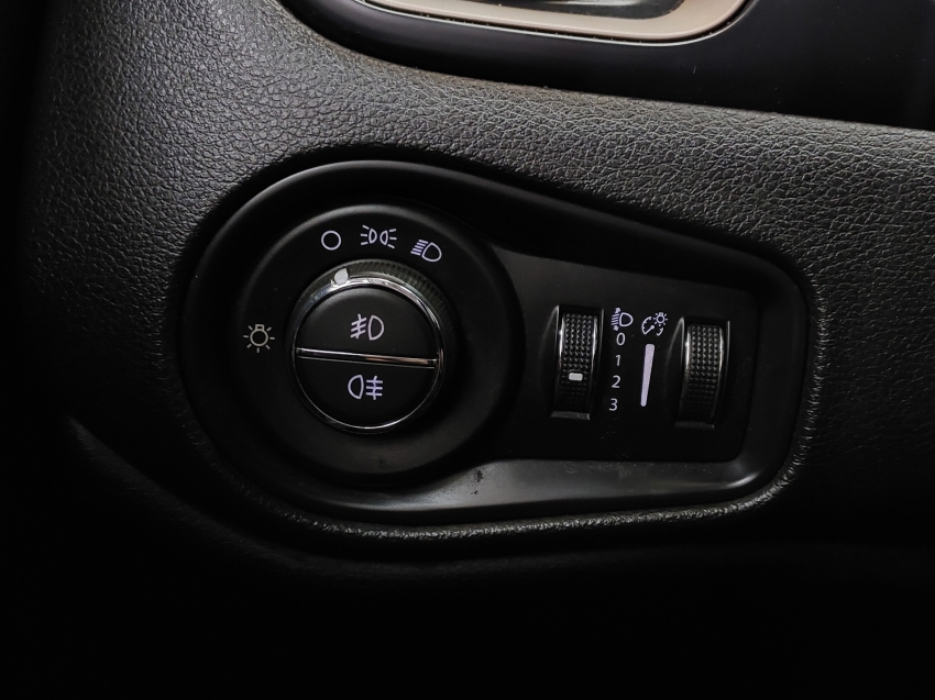 jeep renegade 1.8 16v flex longitude 4p automatico 2017