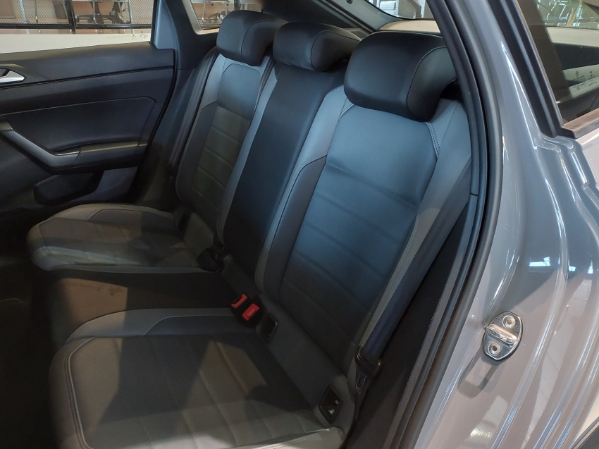 volkswagen nivus 1.0 200 tsi total flex highline automatico 4p 20229