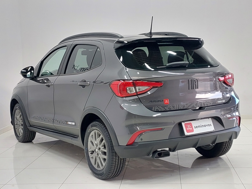 fiat argo 1.8 e.torq flex trekking at6 4p automatico 2021