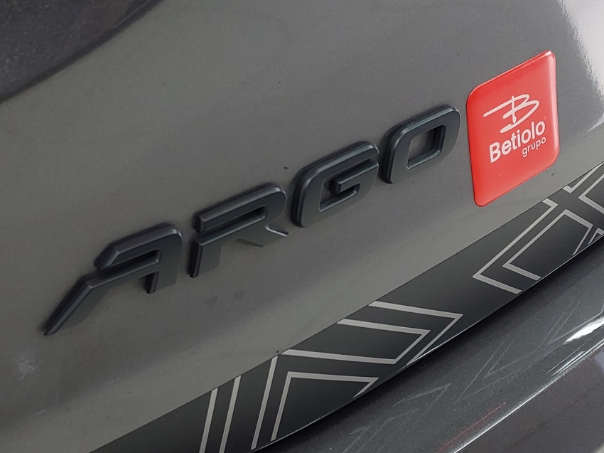fiat argo 1.8 e.torq flex trekking at6 4p automatico 2021