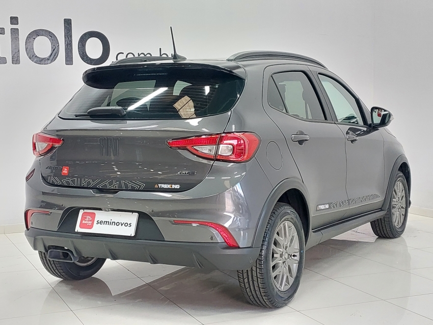 fiat argo 1.8 e.torq flex trekking at6 4p automatico 2021