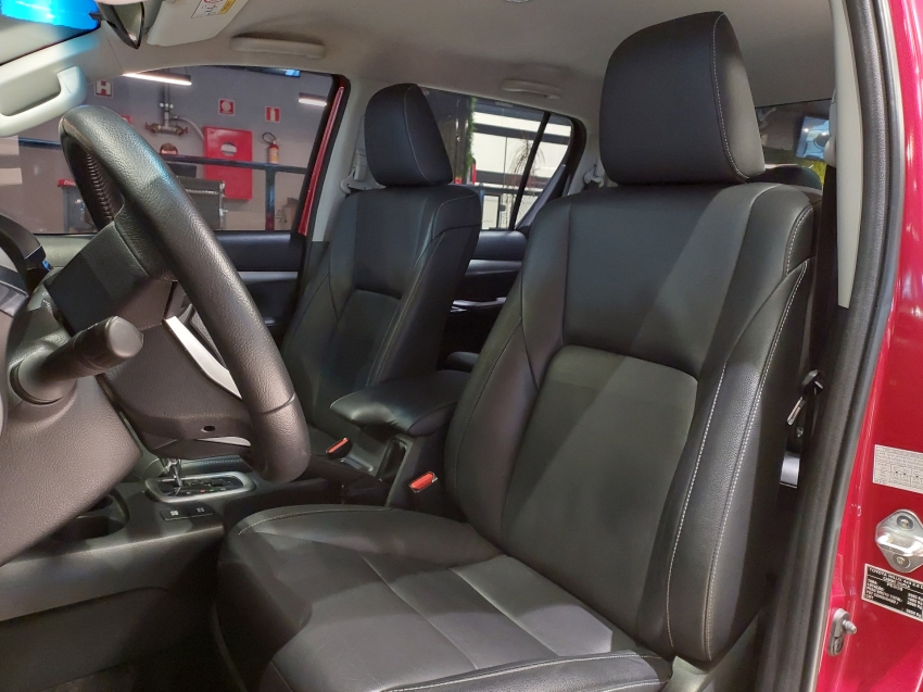 toyota hilux 2.8 srv 4x4 cd 16v diesel 4p automatico 2017