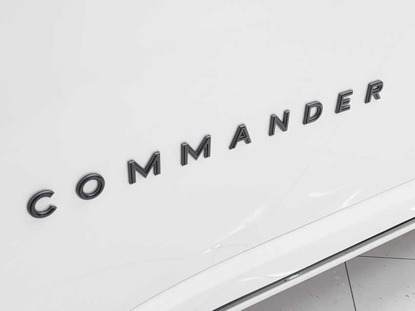 jeep commander 2.0 hurricane 4 turbo gasolina blackhawk at9 4p automatico 2026