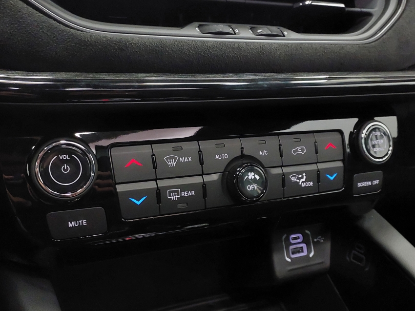 jeep commander 2.0 hurricane 4 turbo gasolina blackhawk at9 4p automatico 2026