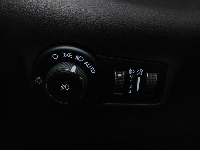 jeep commander 2.2 turbo diesel overland at9 4p automatico 2026