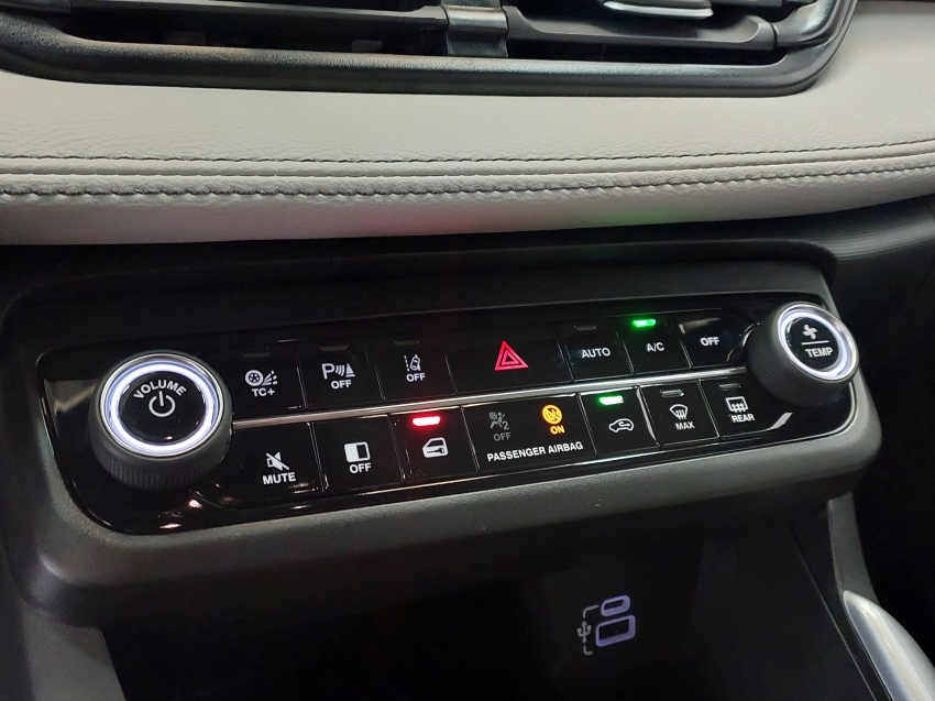 fiat fastback 1.0 turbo 200 hybrid impetus cvt hibrido 4p automatico 2025