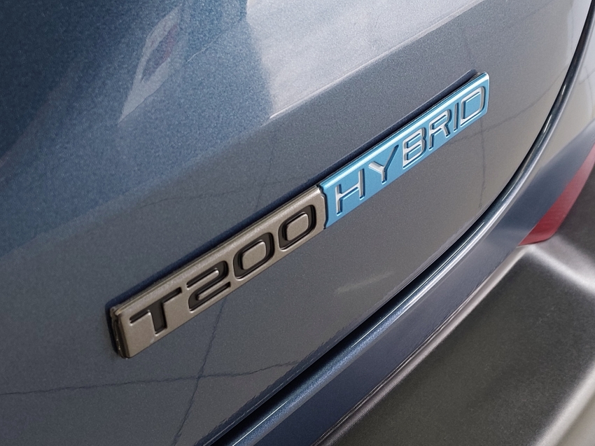 fiat fastback 1.0 turbo 200 hybrid impetus cvt hibrido 4p automatico 2025