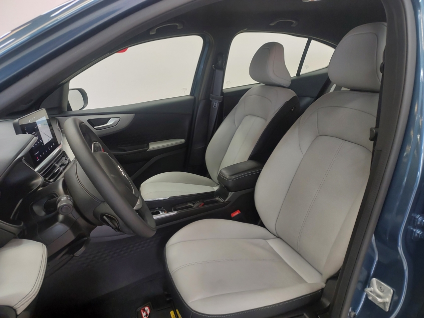 fiat fastback 1.0 turbo 200 hybrid impetus cvt hibrido 4p automatico 2025