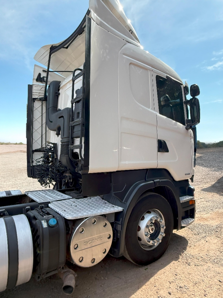 scania r 440 a 4x2 diesel 2p manual 2014