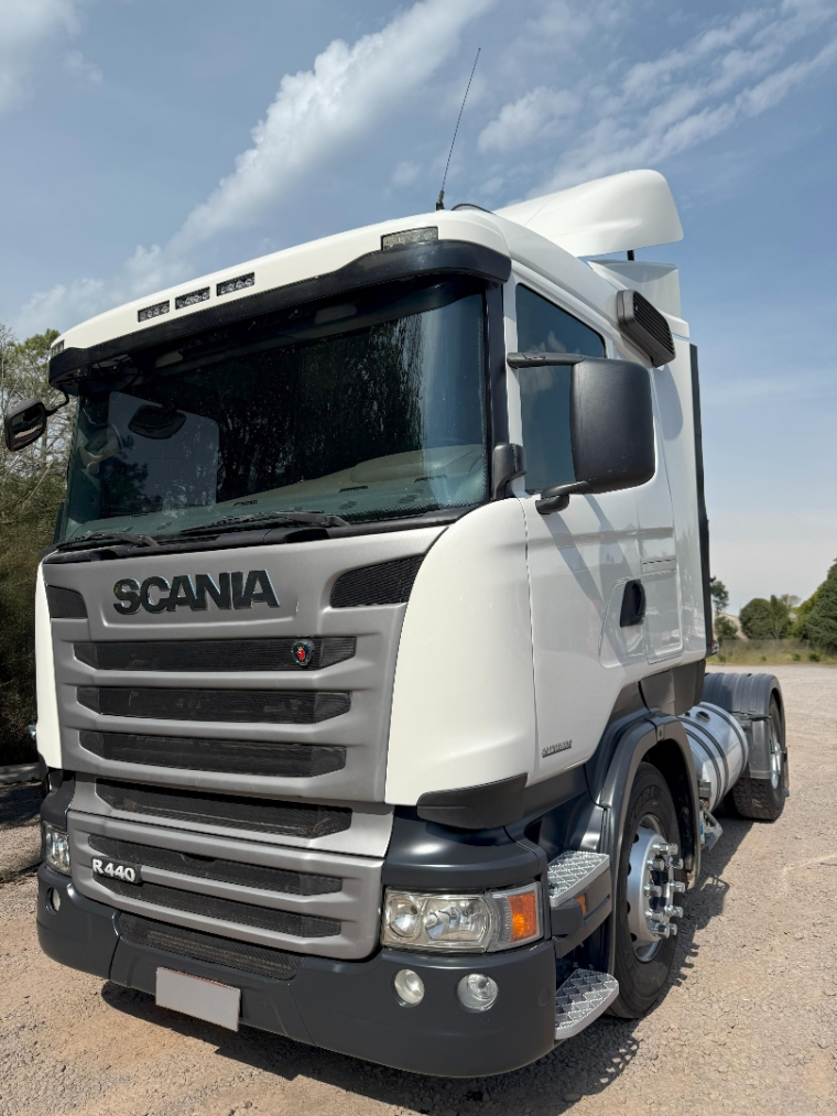 scania r 440 a 4x2 diesel 2p manual 2014