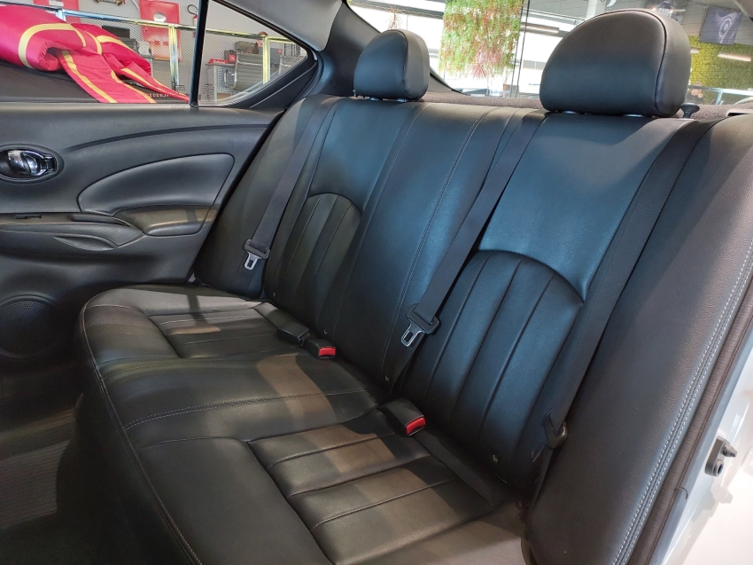nissan versa 1.6 16v flexstart sl 4p xtronic flex automatico 2020