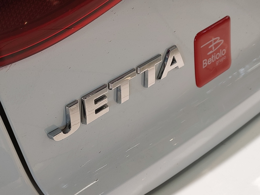 volkswagen jetta 1.4 250 tsi total flex comfortline tiptronic 4p automatico 2018
