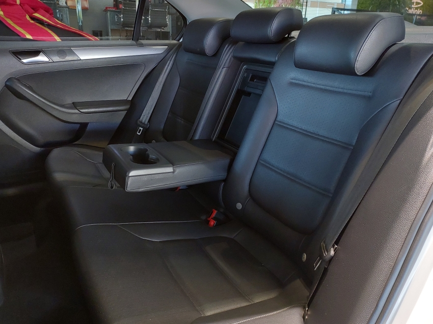 volkswagen jetta 1.4 250 tsi total flex comfortline tiptronic 4p automatico 2018