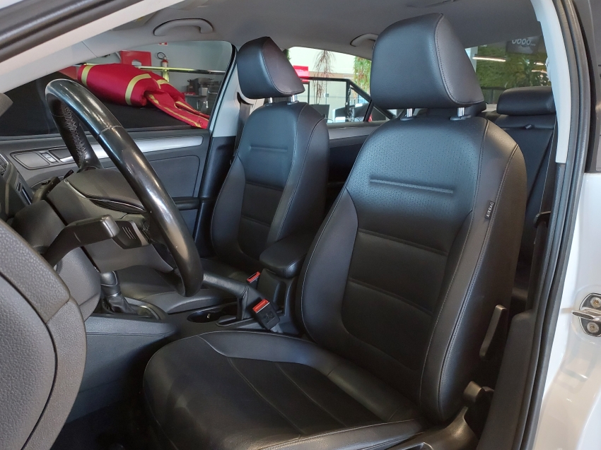 volkswagen jetta 1.4 250 tsi total flex comfortline tiptronic 4p automatico 2018