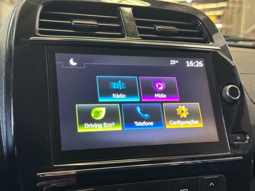 renault kwid 1.0 12v sce flex intense manual 4p automatico 2025
