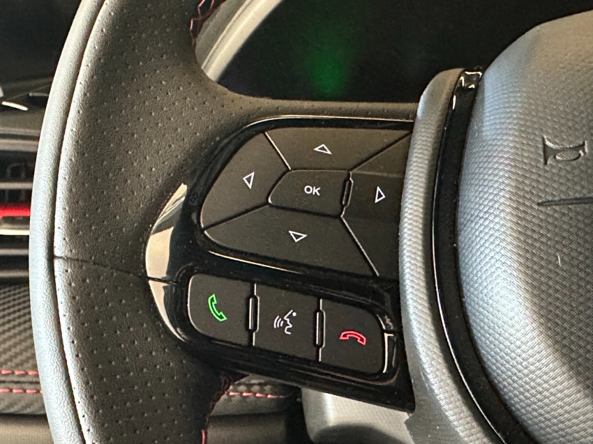 fiat fastback 1.3 turbo 270 flex abarth at6 4p automatico 2025