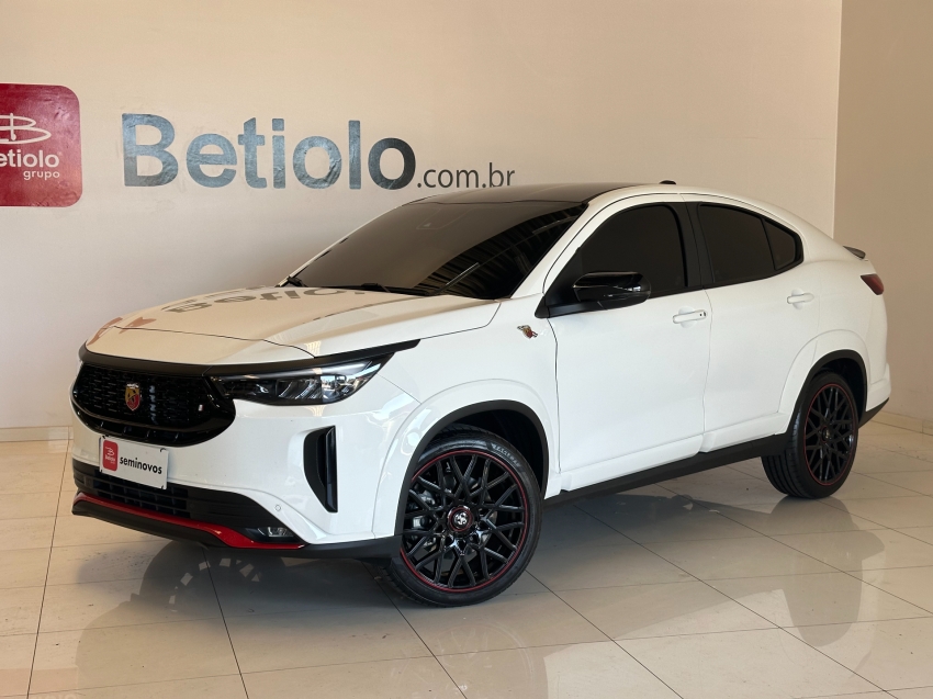 fiat fastback 1.3 turbo 270 flex abarth at6 4p automatico 2025