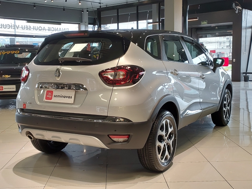 renault captur 1.6 16v sce flex intense x-tronic 4p automatico 2019
