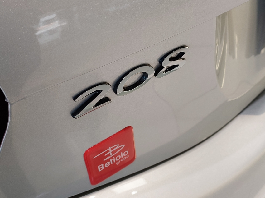peugeot 208 1.6 griffe 16v flex 4p automatico 2017