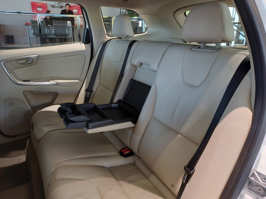volvo xc60 2.0 t5 r design turbo gasolina 4p automatico 2014