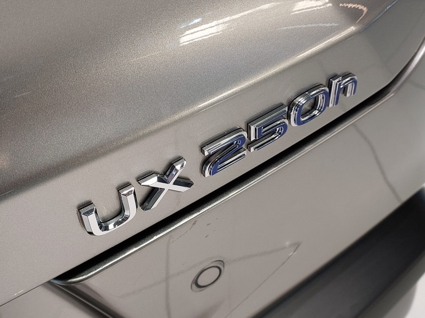 lexus ux 250h 2.0 vvt-i hybrid luxury cvt hibrido 4p automatico 2020
